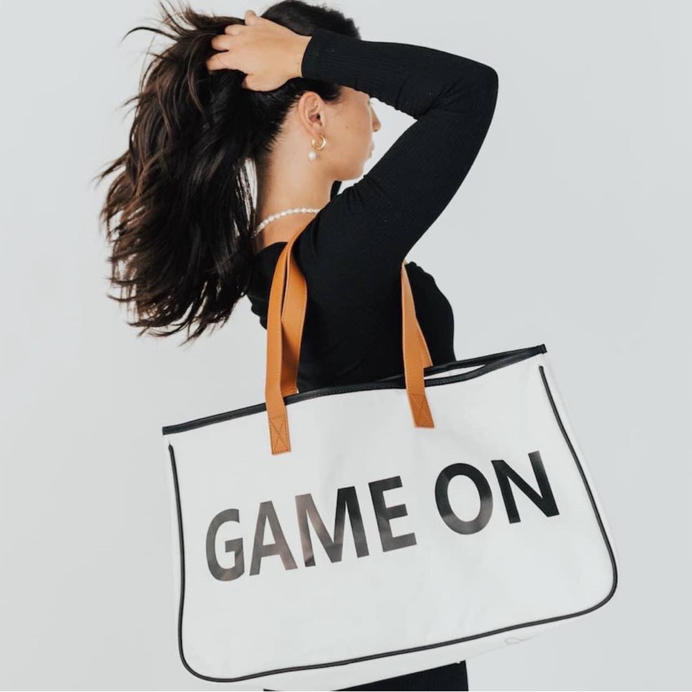 Weekend Getaway Totes NWT